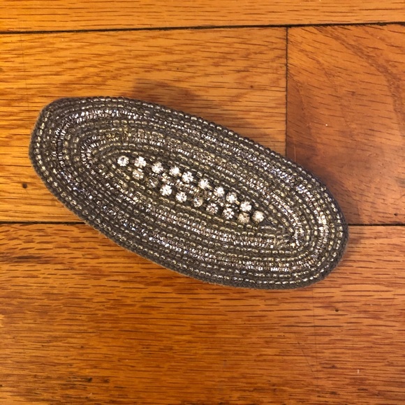 Anthropologie Accessories - Anthropologie Crystal Beaded Hair Clip